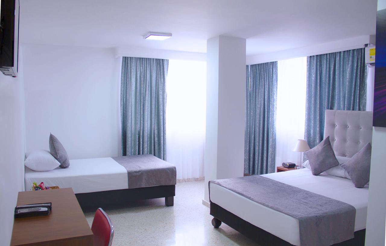 Hotel Torre De Granada Cali Esterno foto