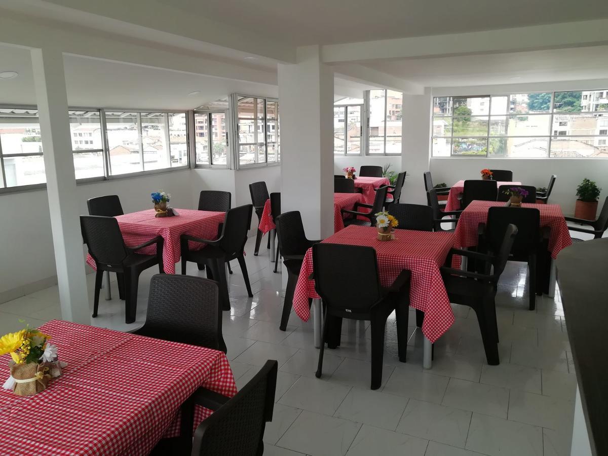 Hotel Torre De Granada Cali Esterno foto