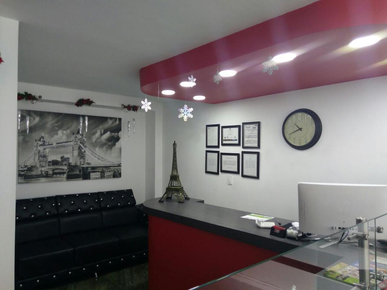 Hotel Torre De Granada Cali Esterno foto